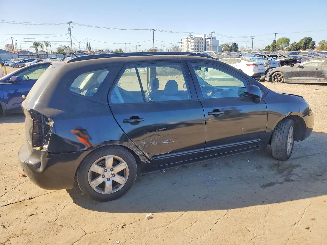 2008 Kia Rondo Lx - Фото 3