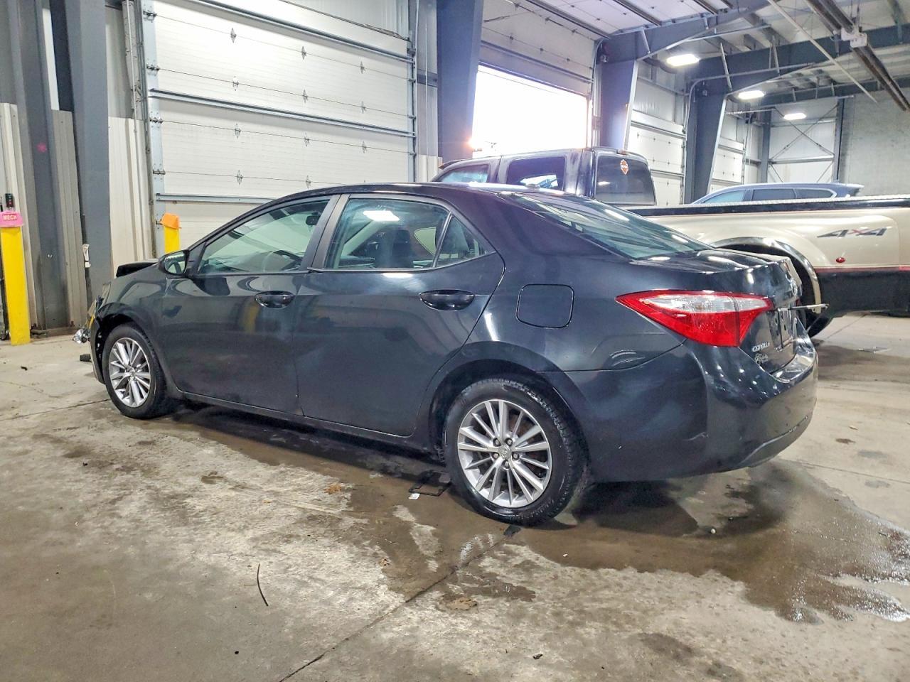 2014 Toyota Corolla - Фото 2