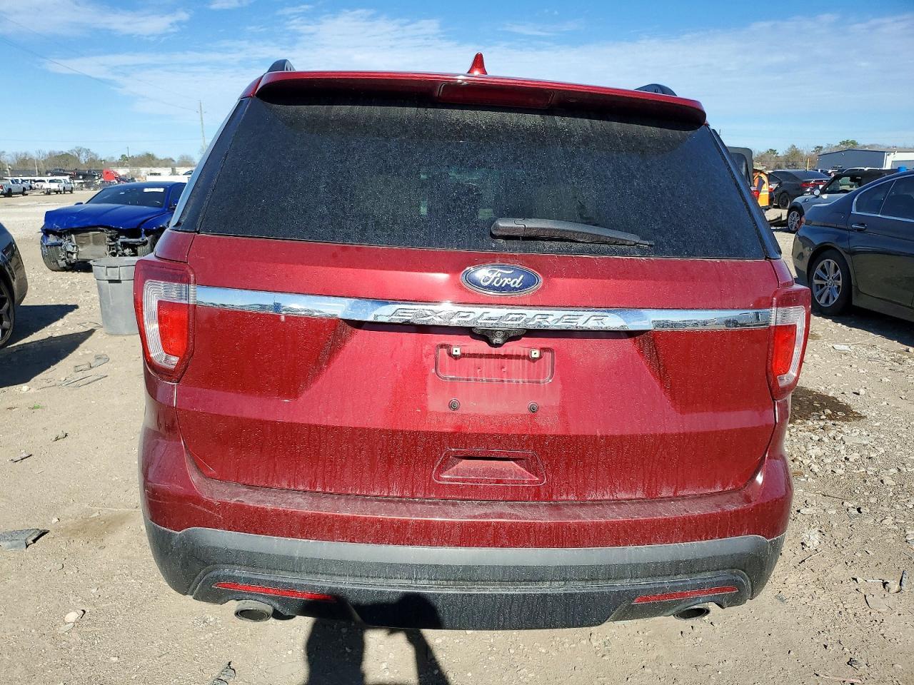 2017 Ford Explorer - Image 6