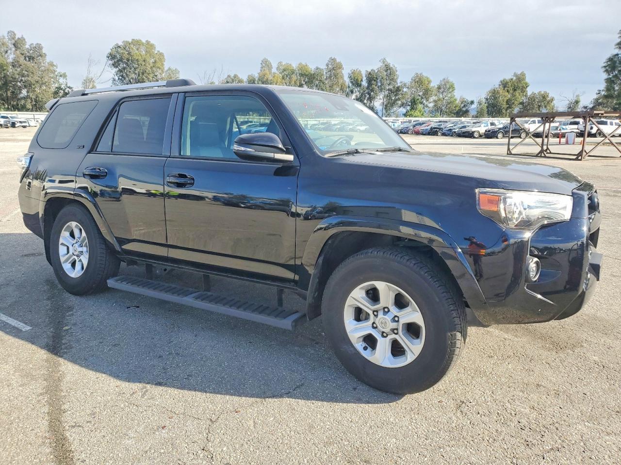 2022 Toyota 4Runner Sr5 Premium - Image 4
