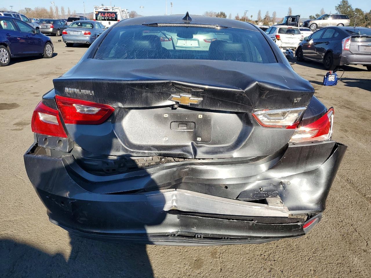 2017 Chevrolet Malibu - Фото 6