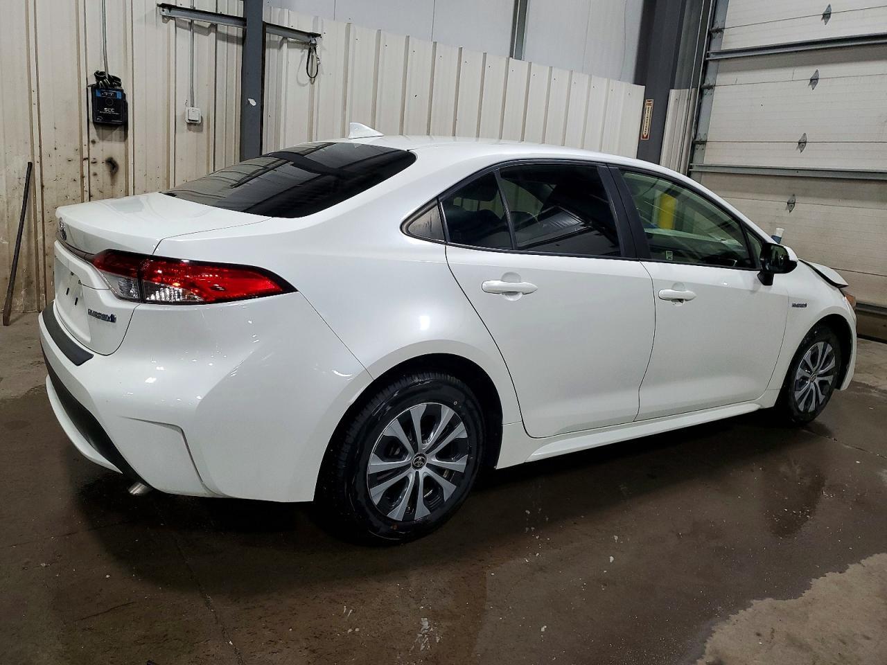 2020 Toyota Corolla Le - Фото 3