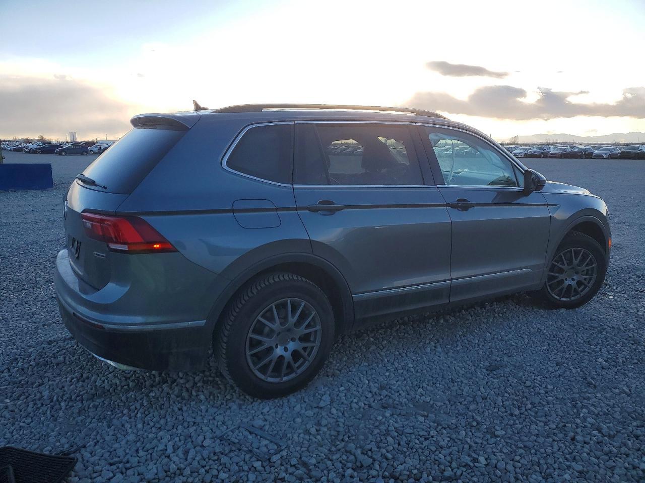 2021 Volkswagen Tiguan Se - Фото 3