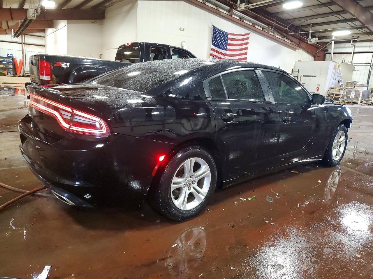 2022 Dodge Charger Sxt - Фото 3
