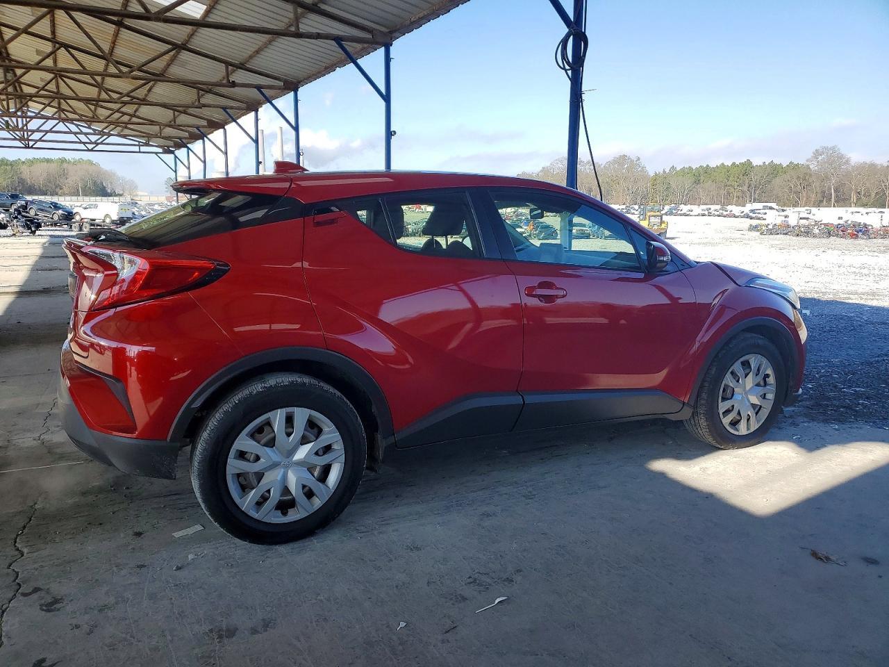 2020 Toyota C-Hr Xle - Image 3