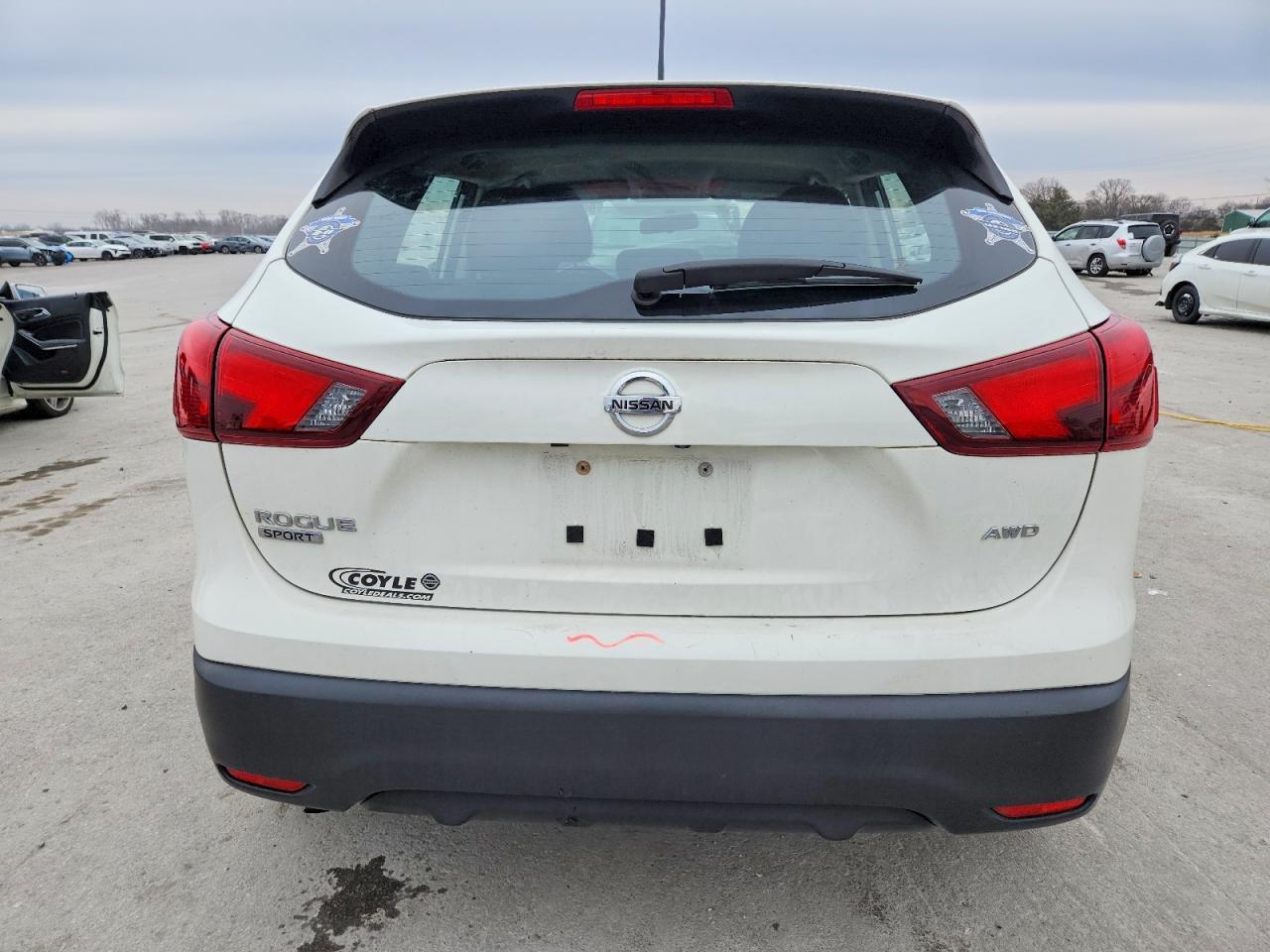 2019 Nissan Rogue Sport S - Image 6