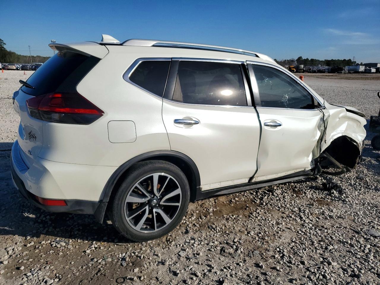 2019 Nissan Rogue S - Фото 3