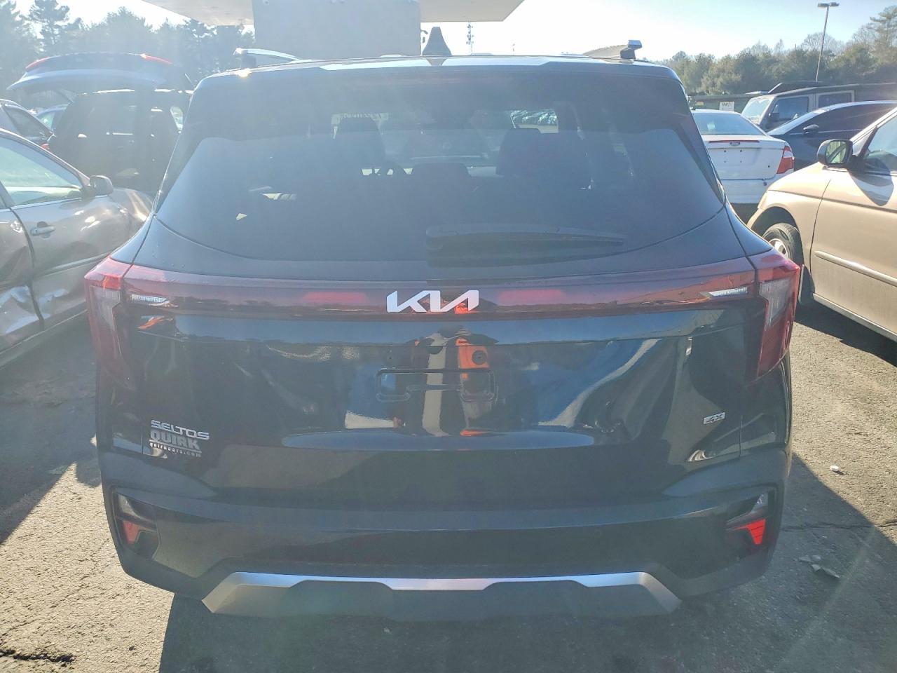 2025 Kia Seltos Ex - Image 6