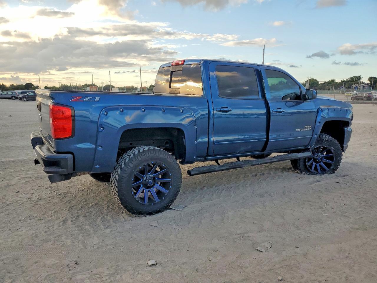 2018 Chevrolet Silverado K1500 Lt - Фото 3