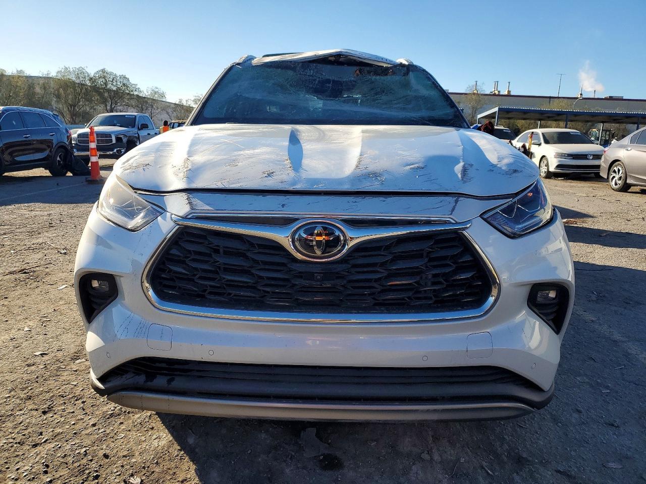 2023 Toyota Highlander Platinum - Фото 5
