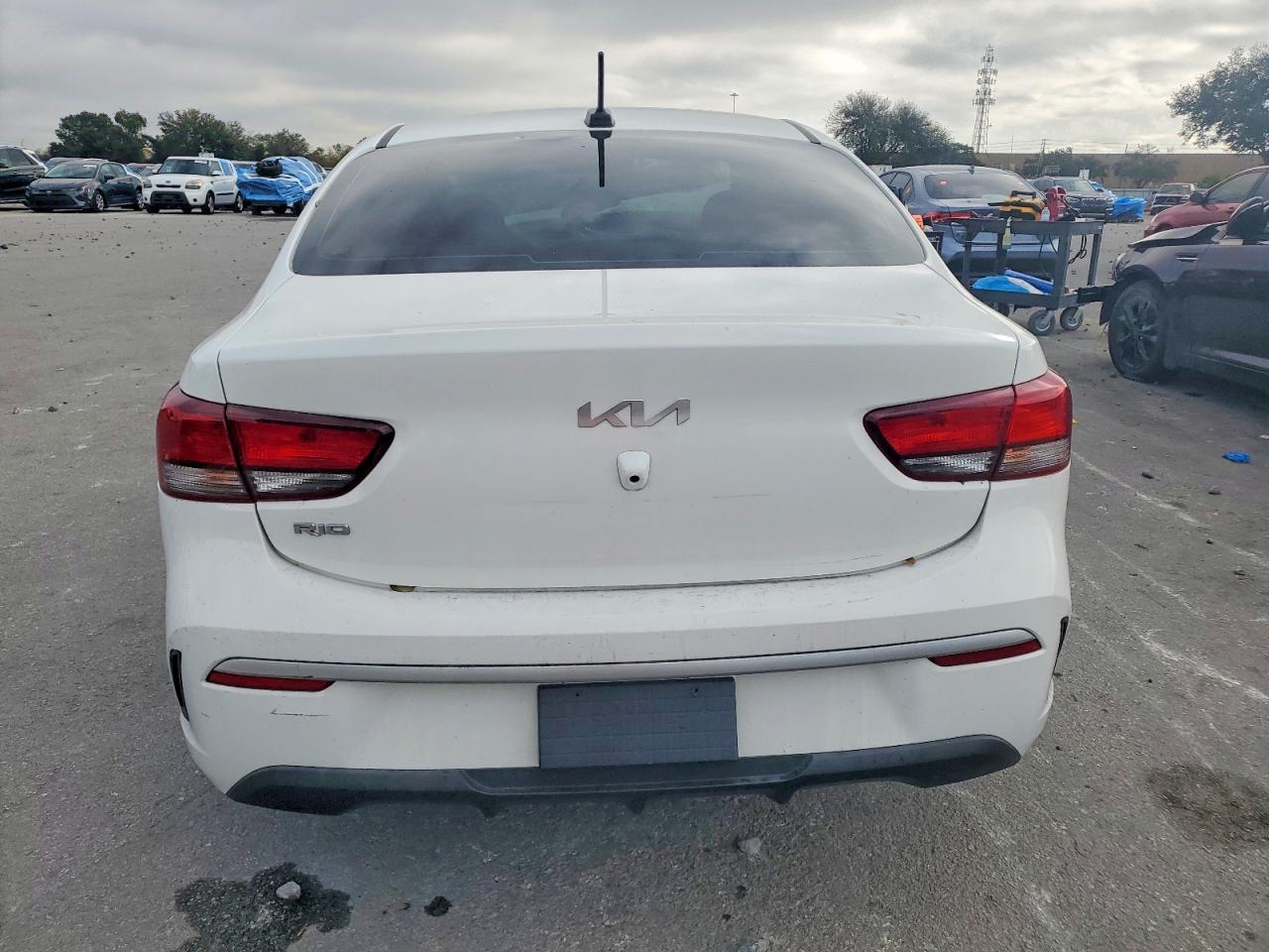 2022 Kia Rio Lx - Фото 6