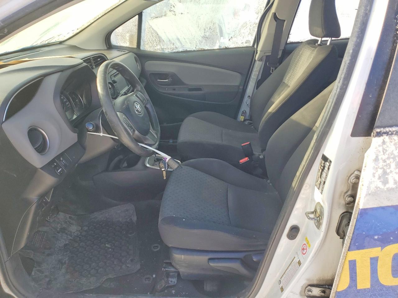 2017 Toyota Yaris - Фото 7