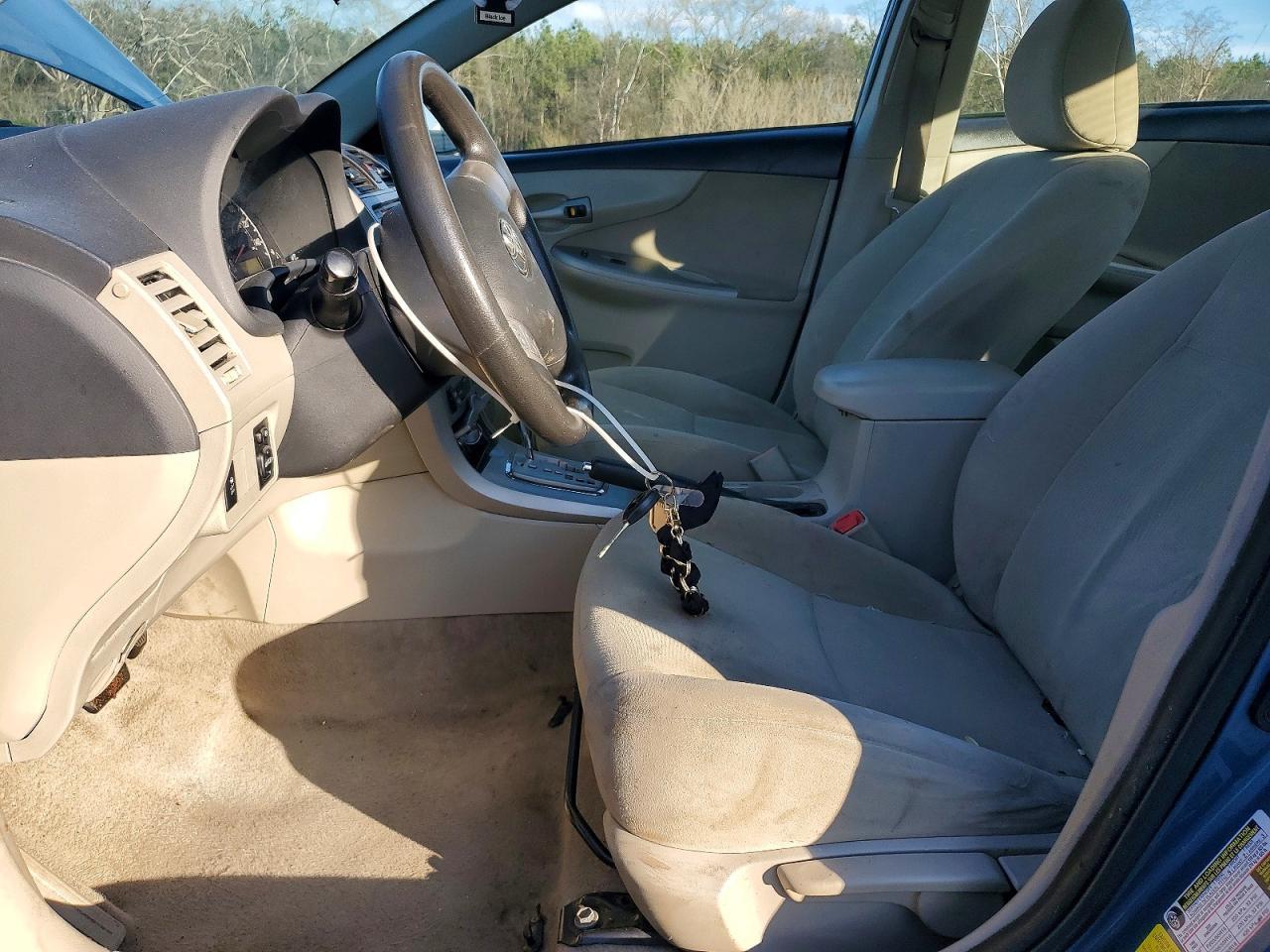 2013 Toyota Corolla Base - Фото 7