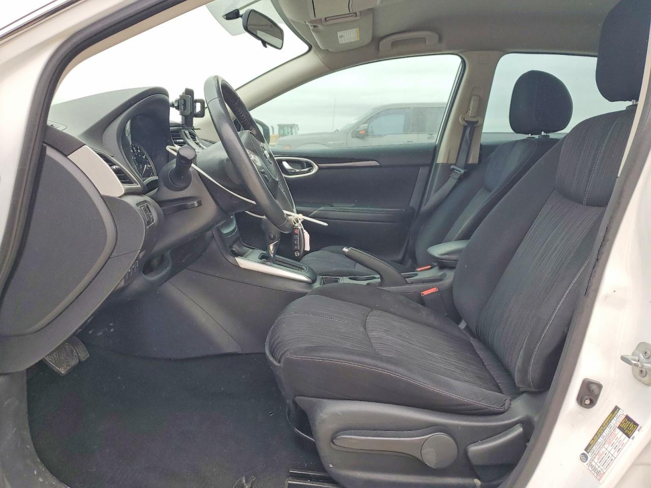 2016 Nissan Sentra S - Фото 7