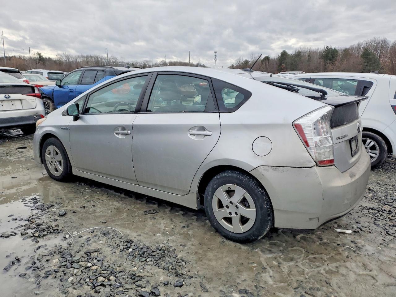 2010 Toyota Prius - Фото 2