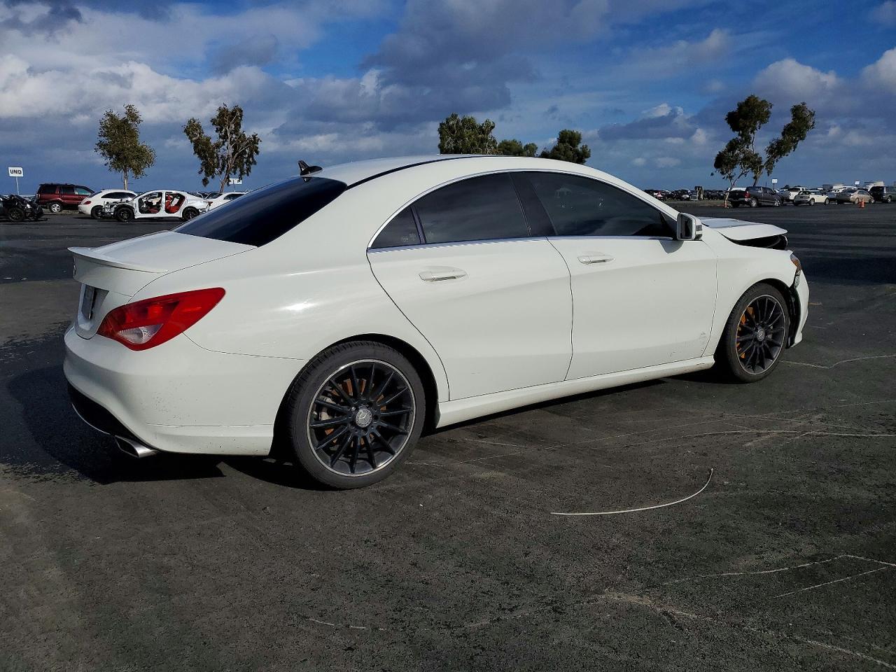 2014 Mercedes-Benz Cla 250 - Фото 3