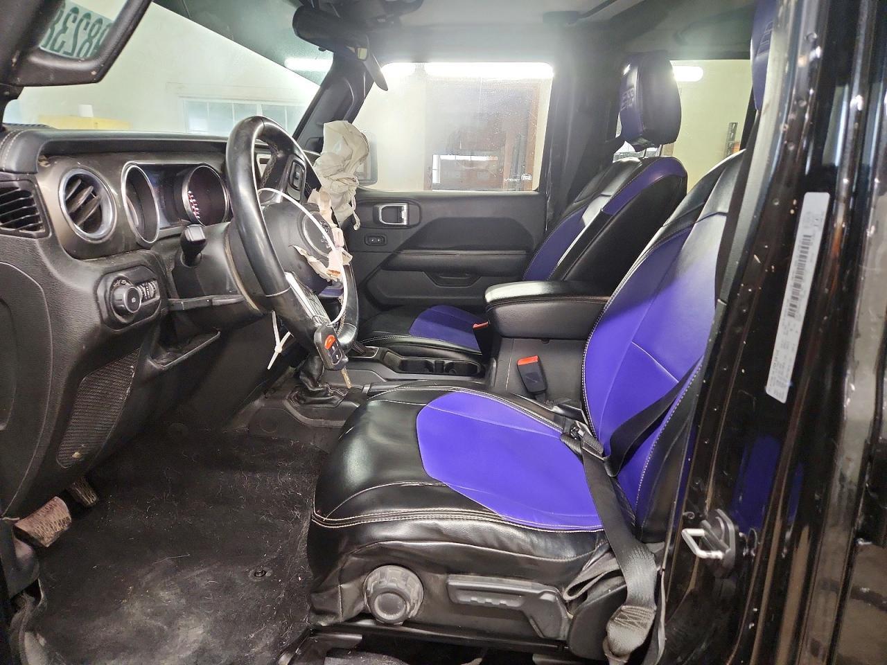 2018 Jeep Wrangler Unlimited Sahara - Image 7