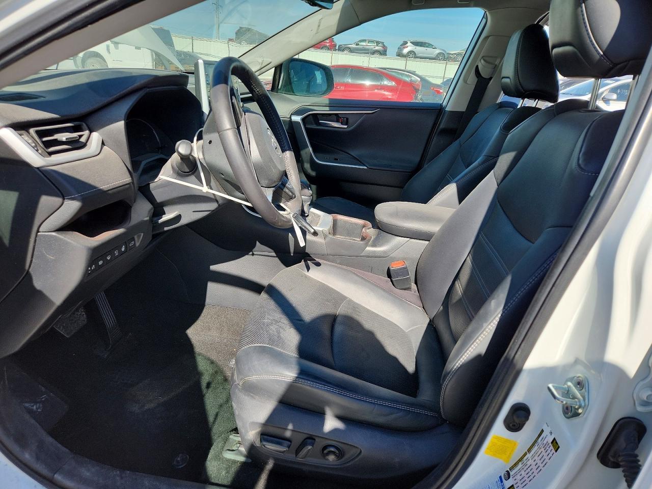 2022 Toyota Rav4 Limited - Image 7