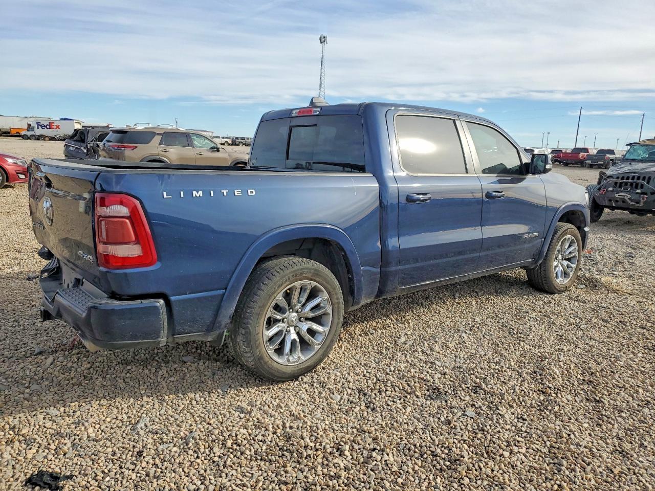 2019 Ram 1500 Laramie - Фото 3