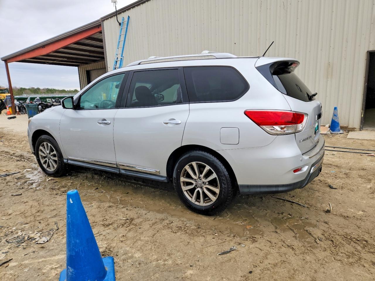 2016 Nissan Pathfinder Sl - Фото 2