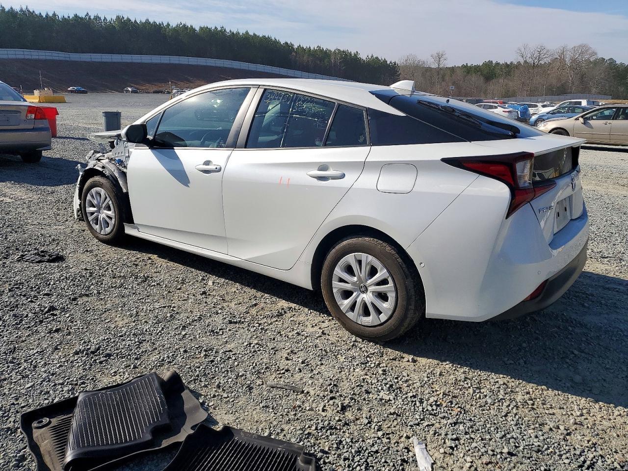 2022 Toyota Prius Night Shade - Фото 2
