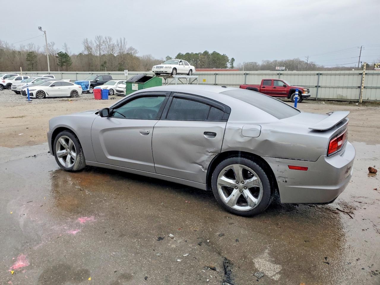 2011 Dodge Charger - Фото 2