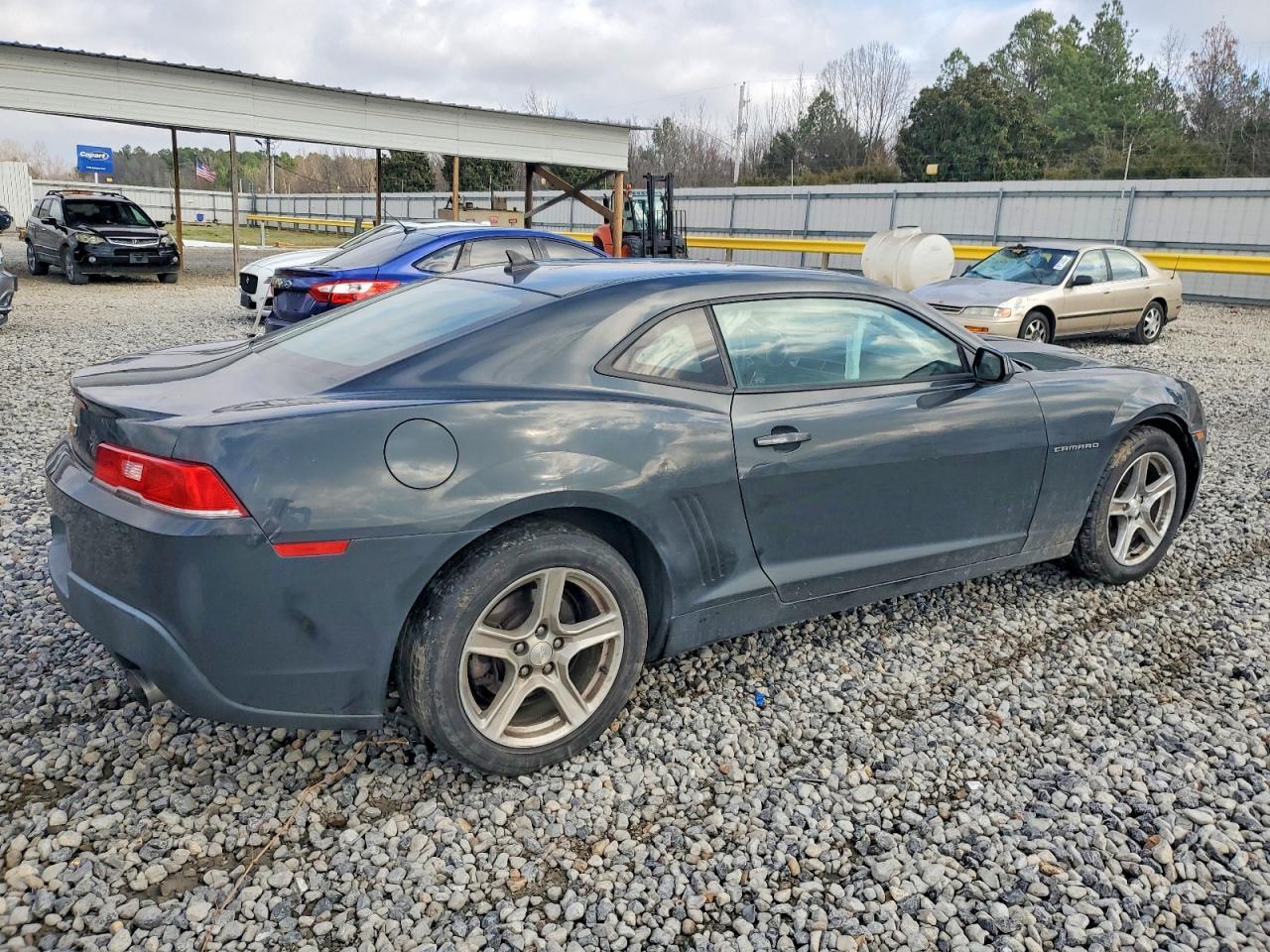2015 Chev Camaro - Image 3