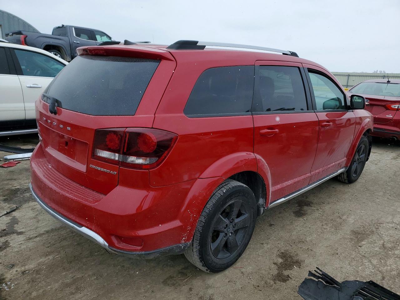 2018 Dodge Journey Crossroad - Фото 3