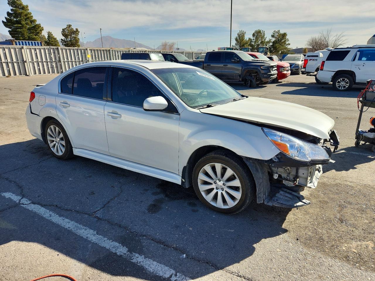2011 Subaru Legacy 2.5I Limited - Фото 4