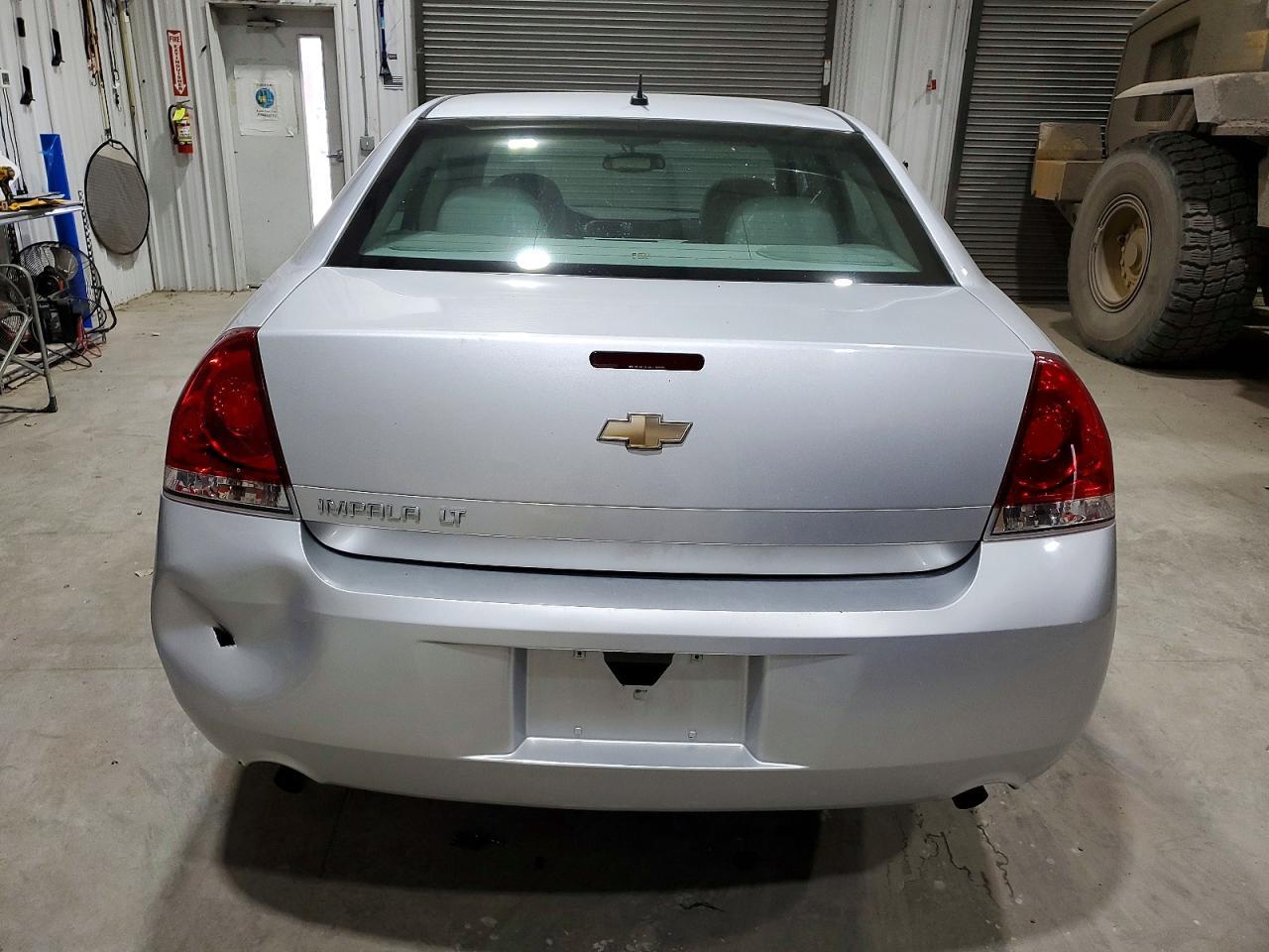 2012 Chevrolet Impala Lt - Image 6