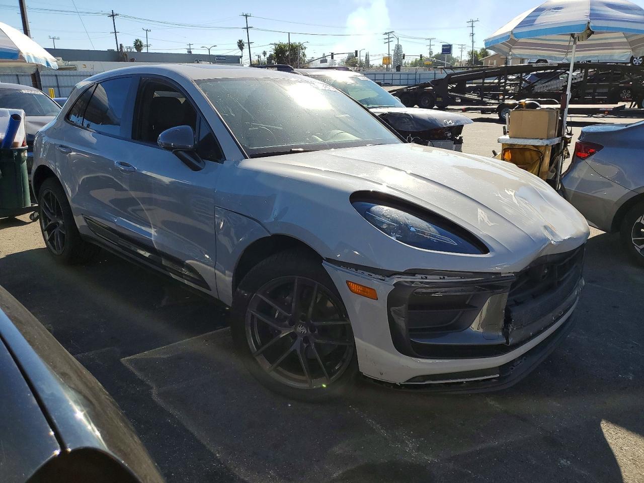 2025 Porsche Macan Base - Фото 4
