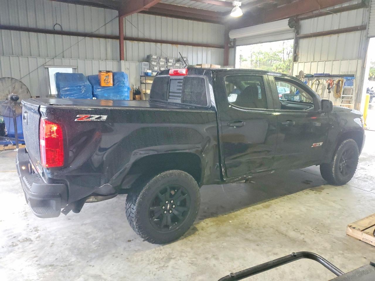 2021 Chevrolet Colorado Z71 - Фото 3