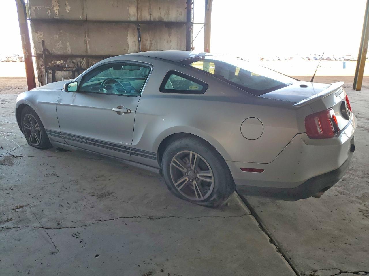2012 Ford Mustang - Фото 2
