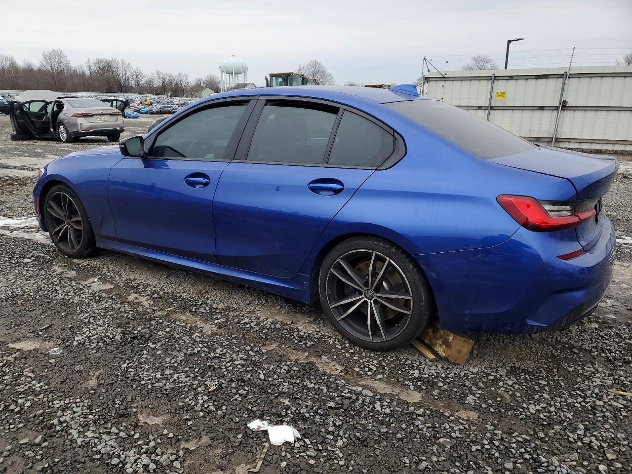 2021 BMW M340I - Фото 2