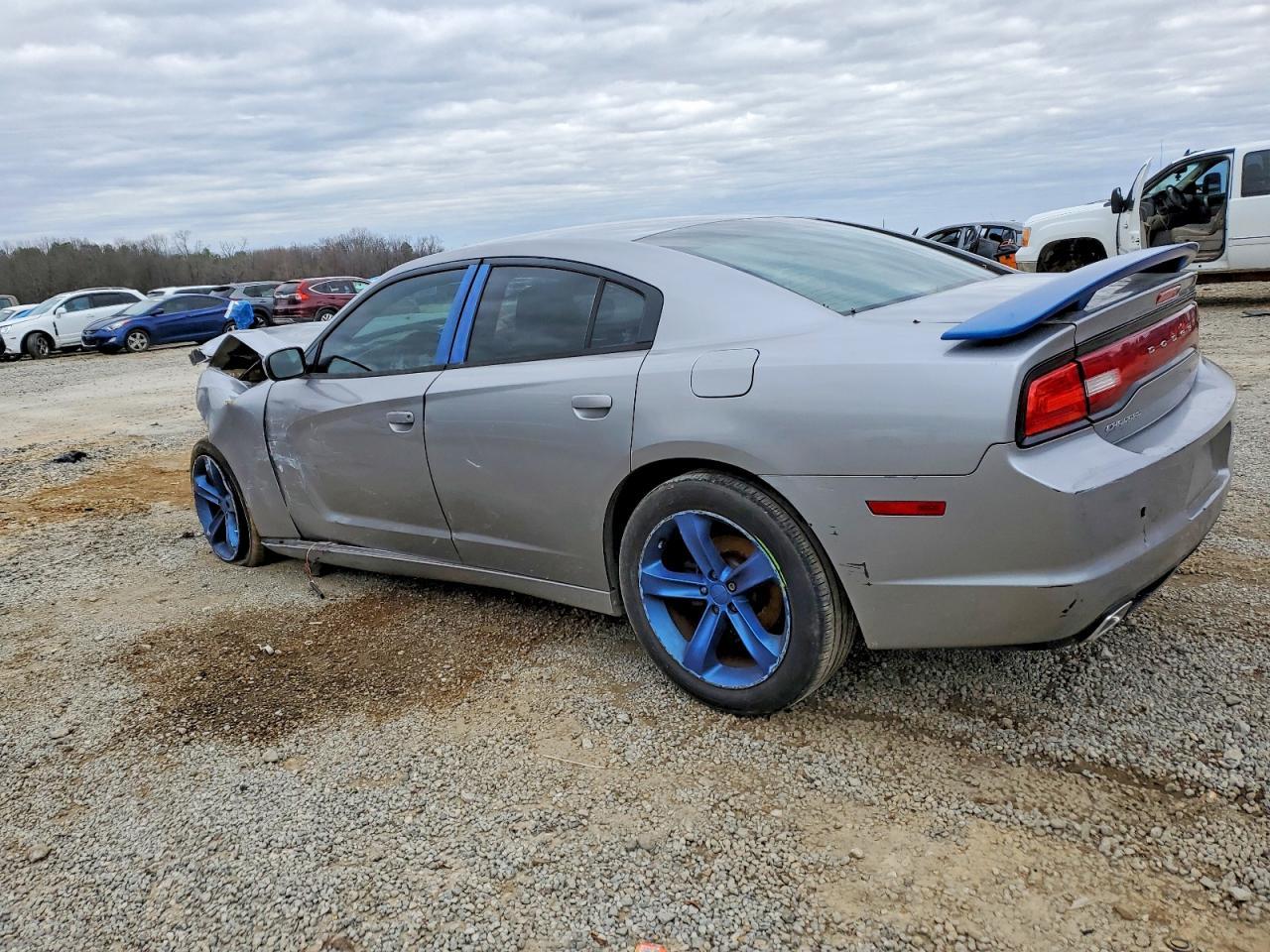 2011 Dodge Charger - Фото 2