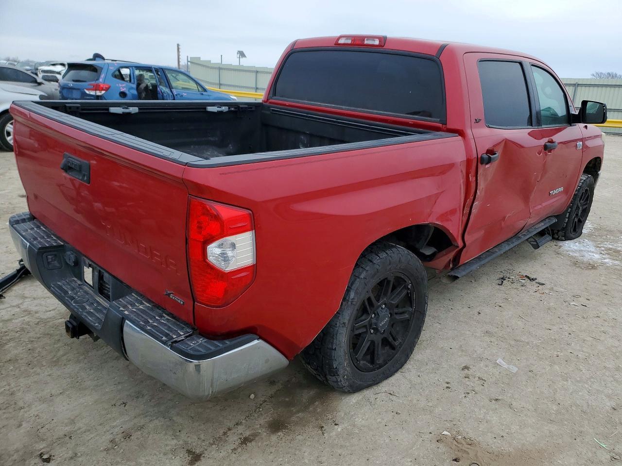 2019 Toyota Tundra Crewmax Sr5 - Image 3