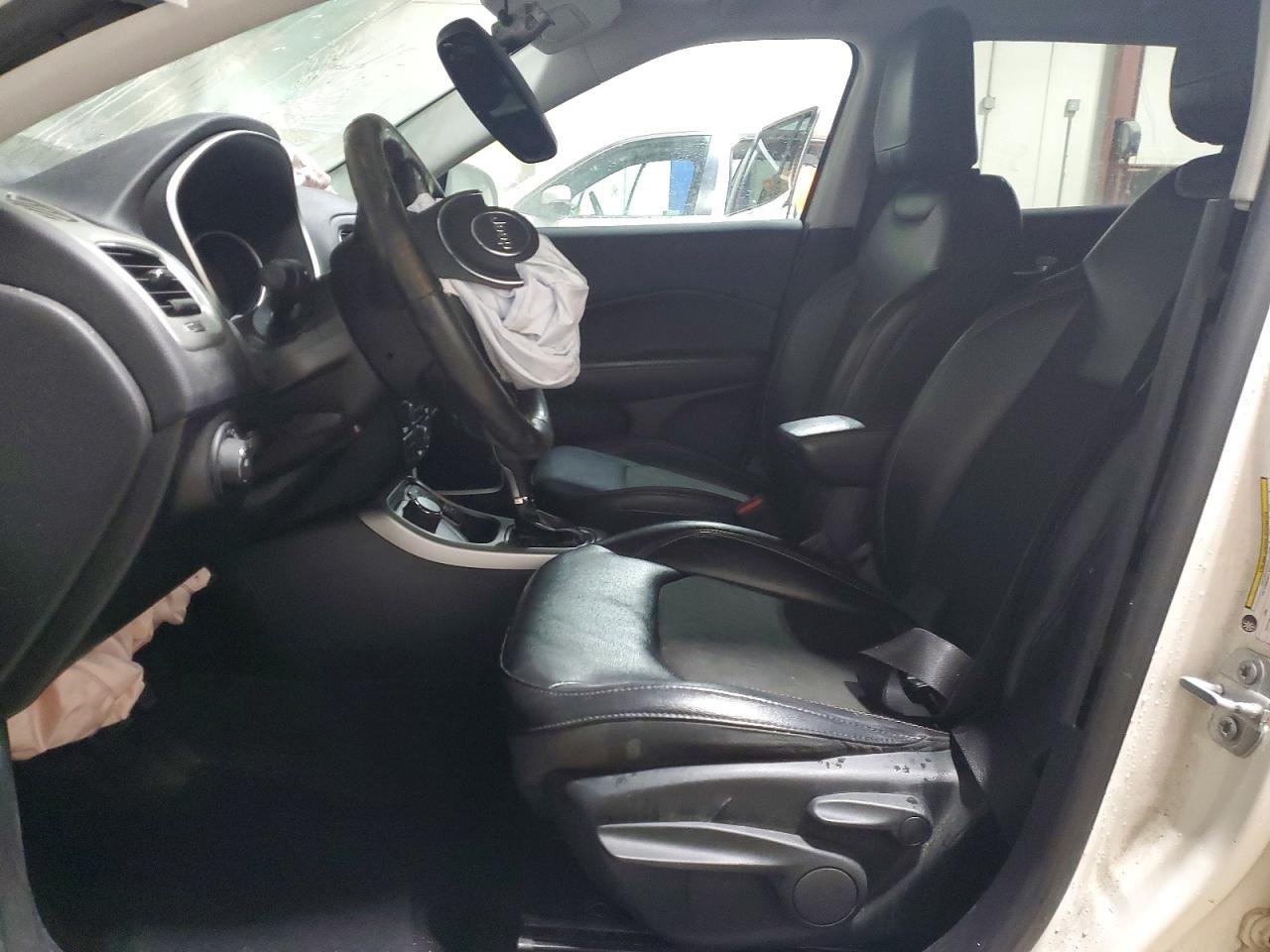 2020 Jeep Compass Latitude - Фото 7
