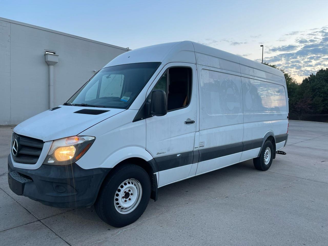 2016 Mercedes-Benz Sprinter 2500 - Фото 2