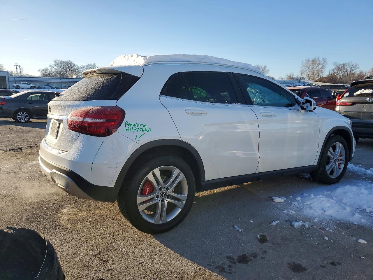 2019 Mercedes-Benz Gla 250 - Image 3