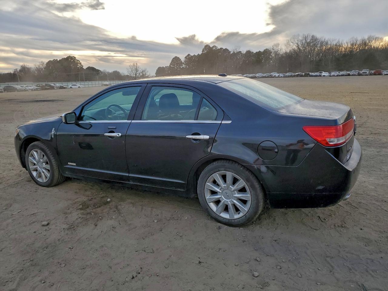2012 Lincoln Mkz Hybrid - Image 2