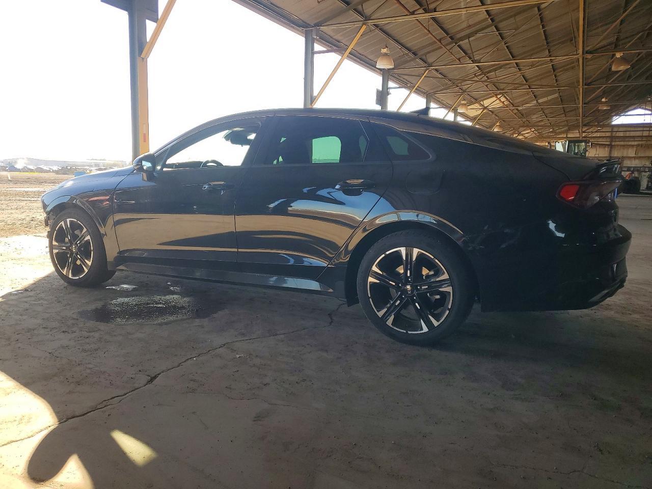 2021 Kia K5 Gt Line - Image 2