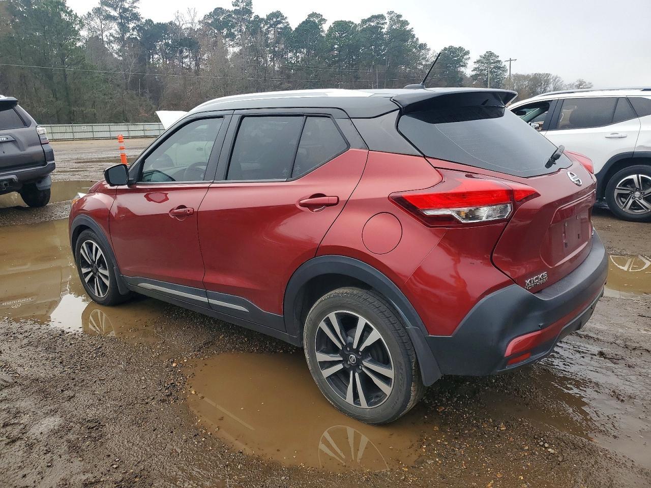 2018 Nissan Kicks S - Фото 2