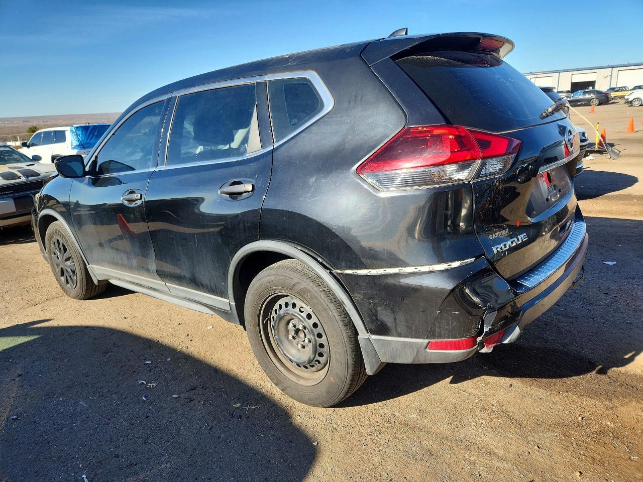 2018 Nissan Rogue S - Image 2