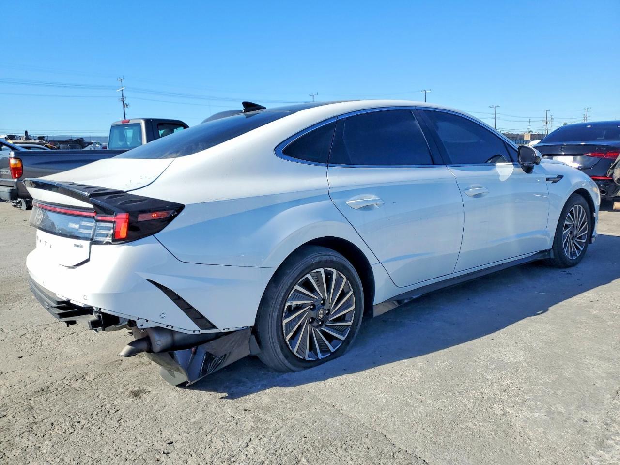 2024 Hyundai Sonata Hybrid - Фото 3