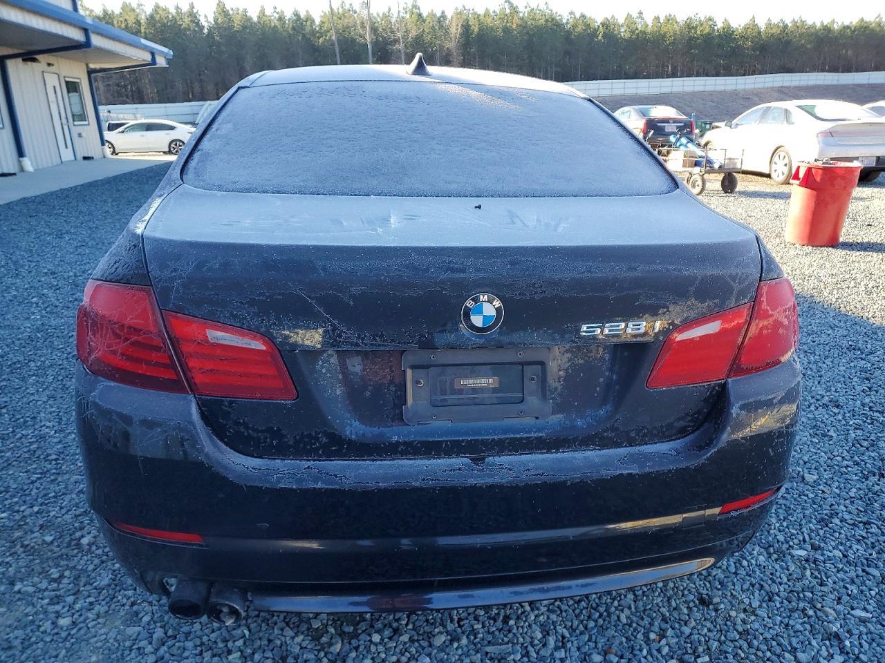 2012 BMW 528 Xi - Image 6