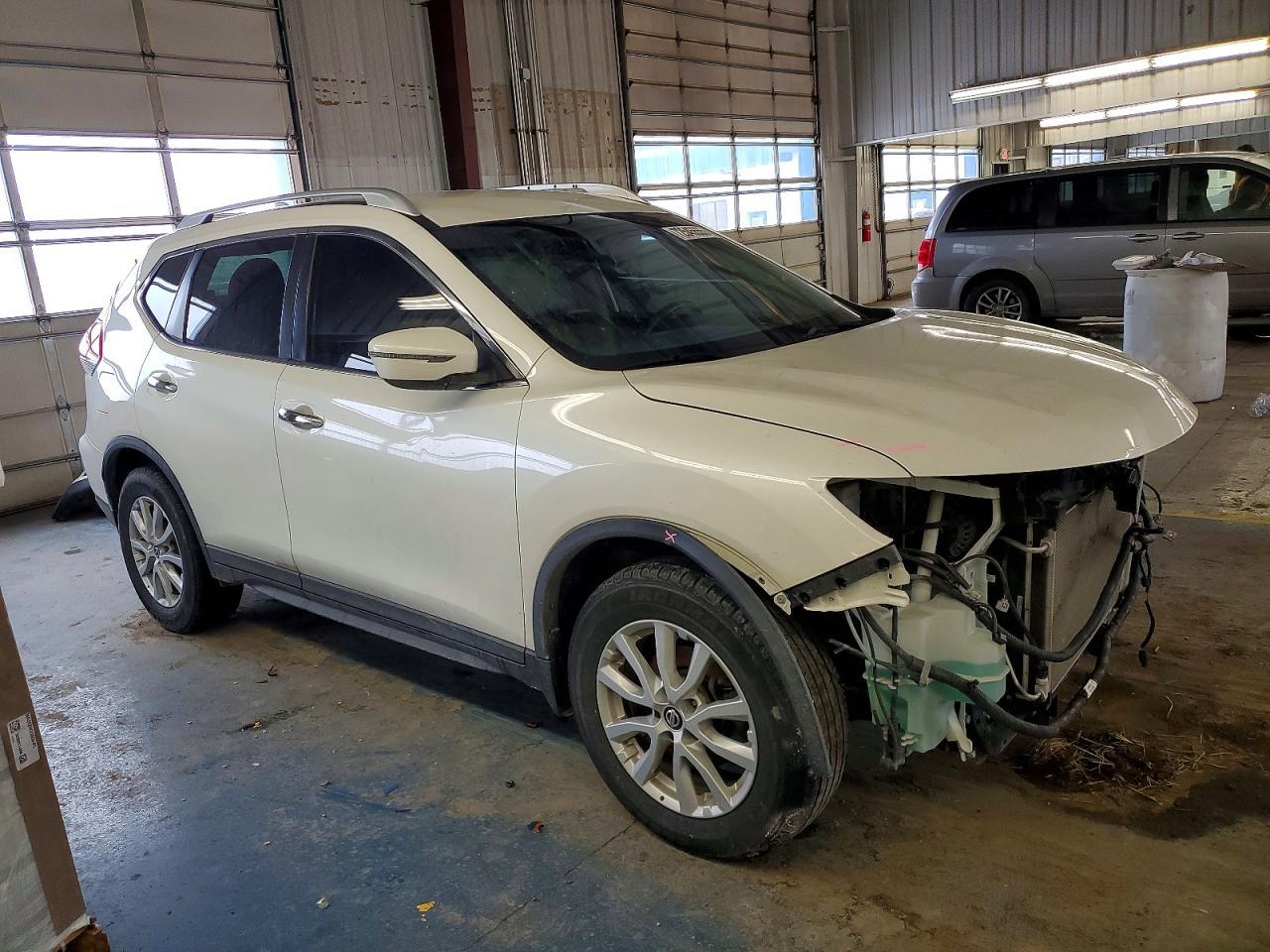 2018 Nissan Rogue S - Фото 4