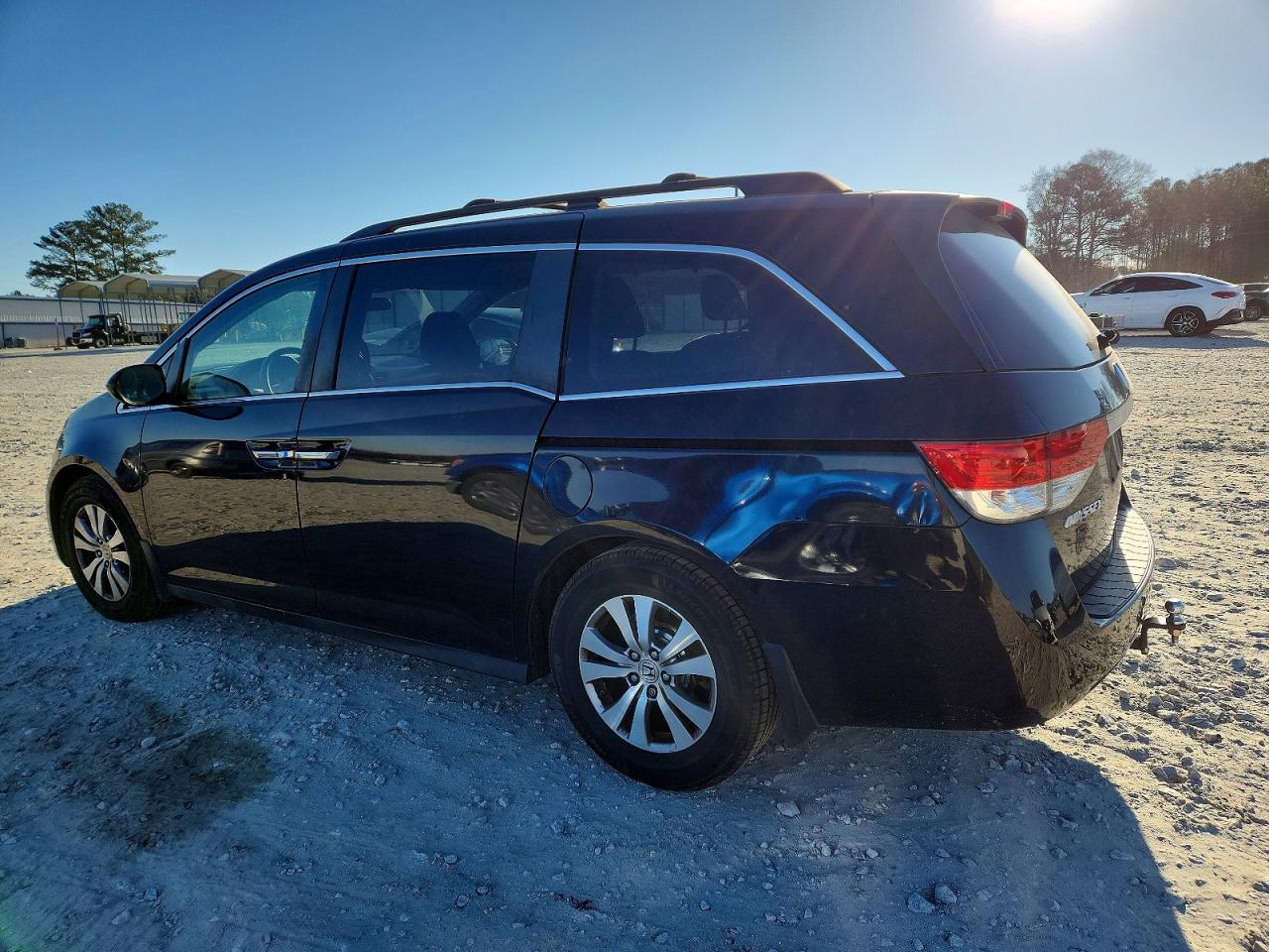 2014 Honda Odyssey Ex - Image 2