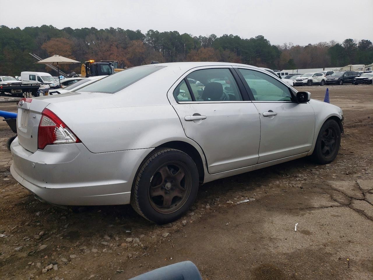 2011 Ford Fusion Se - Фото 3