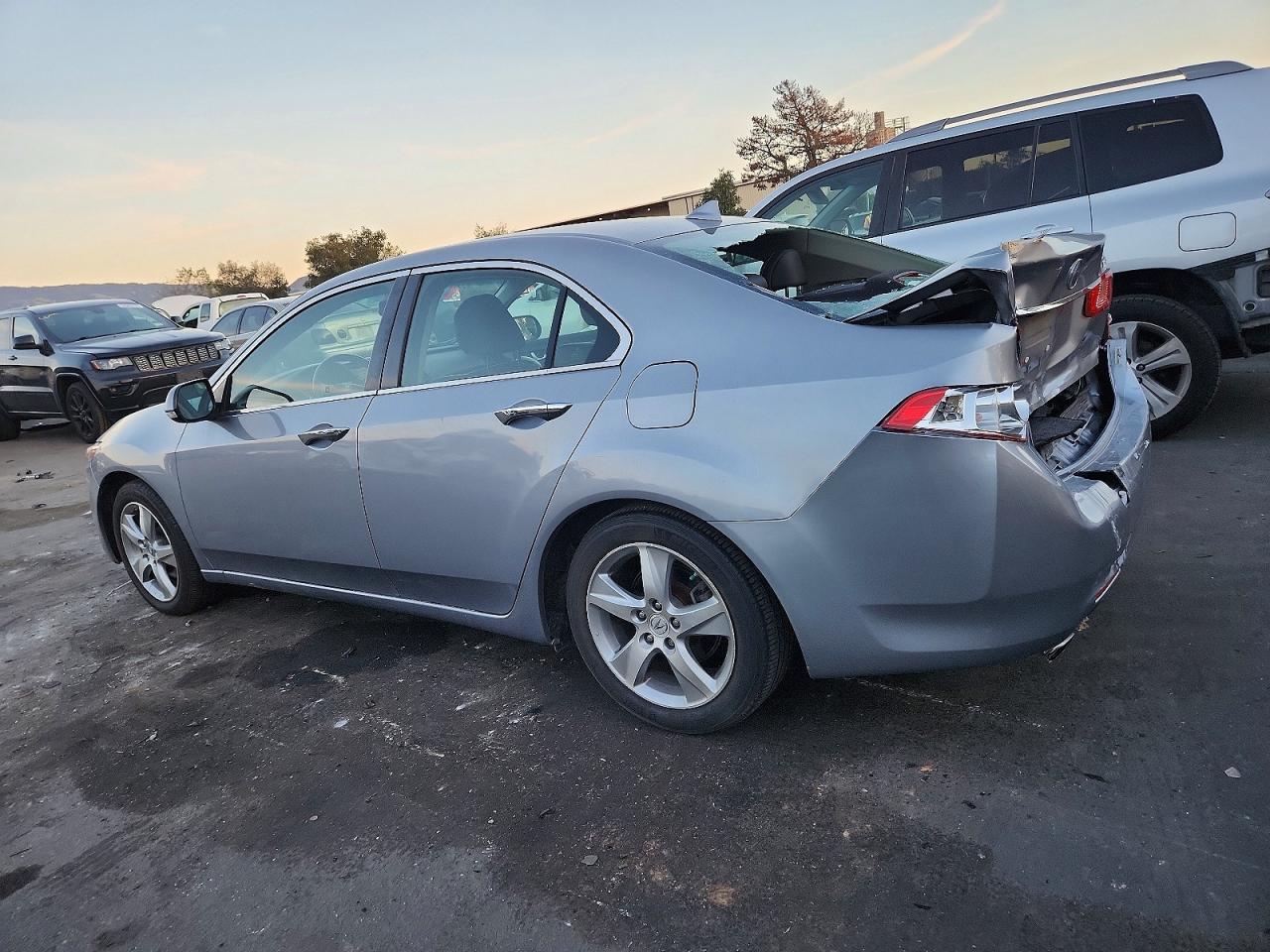 2011 Acura Tsx - Image 2