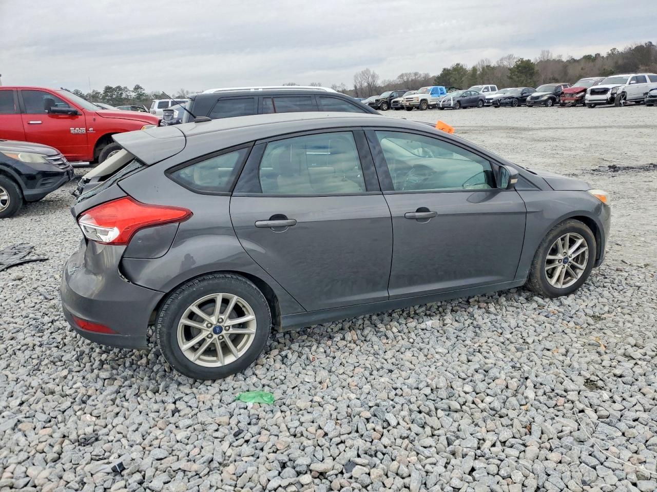 2016 Ford Focus Se - Image 3